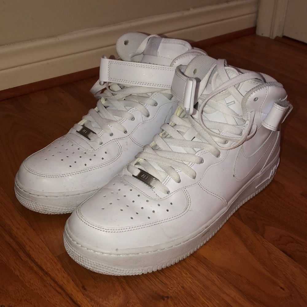 Mid Air Force 1